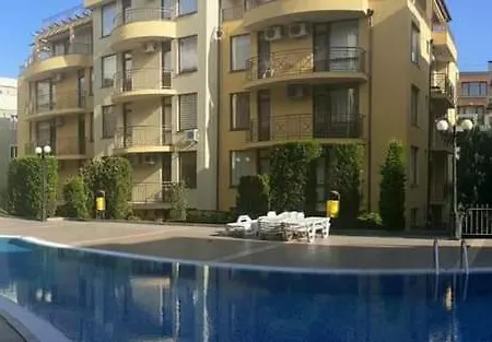 Appartement Siana 2 *