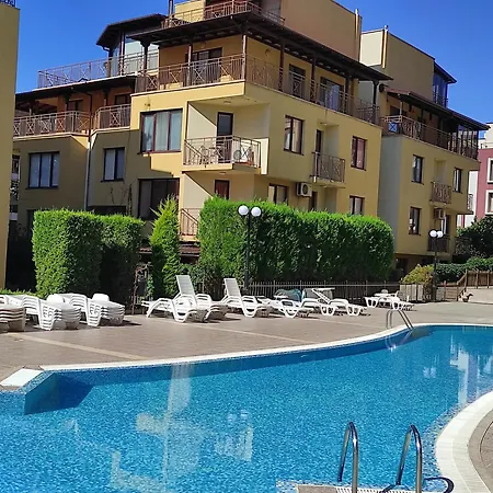 Appartement Siana 2 *